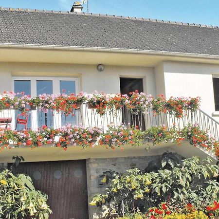 Holiday Home In Montsernelle Lithaire Екстериор снимка