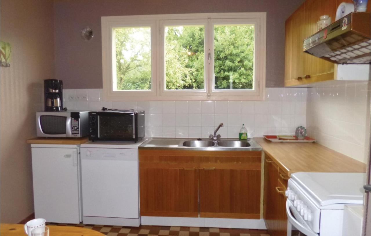 Holiday Home In Montsernelle Lithaire Екстериор снимка