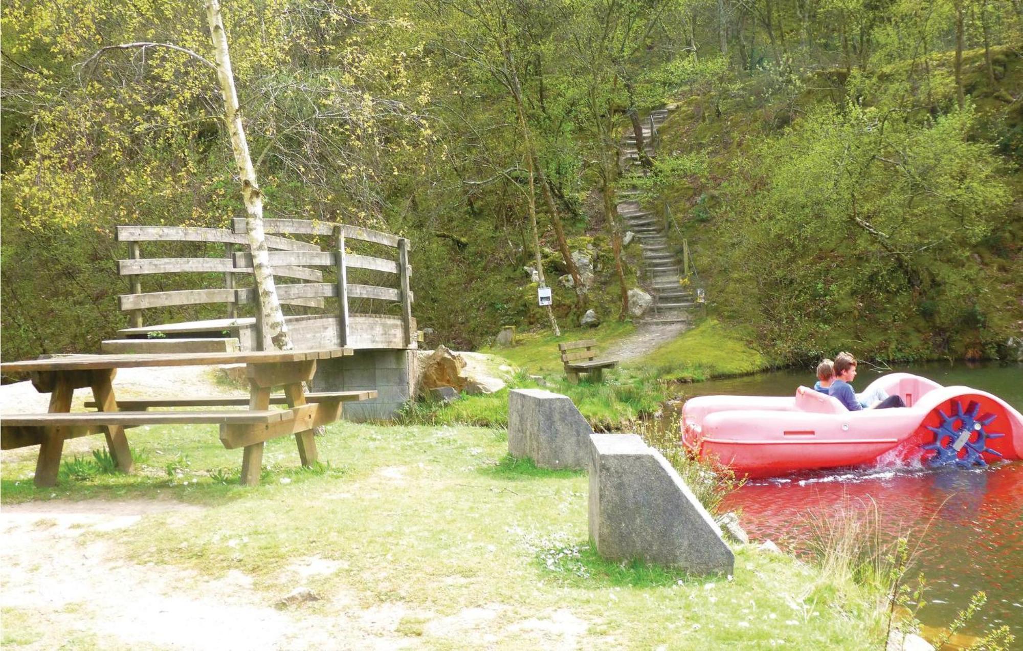 Holiday Home In Montsernelle Lithaire Екстериор снимка